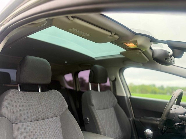 Peugeot - 2009 - 3008 - 1.6 vti première - 78-jjg-9 - afbeelding 2 van  12