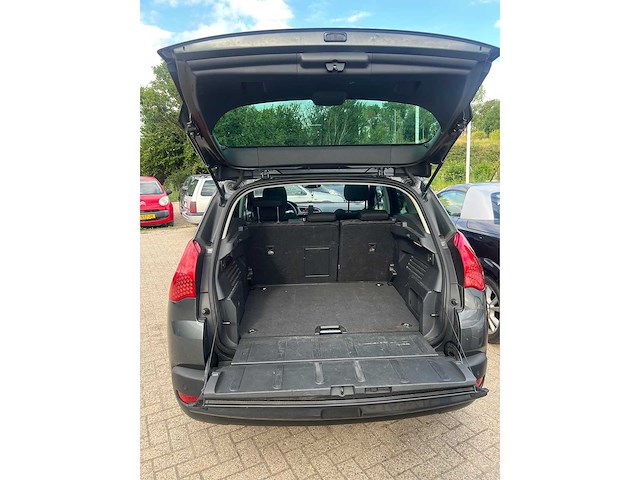 Peugeot - 2009 - 3008 - personenauto - afbeelding 8 van  11