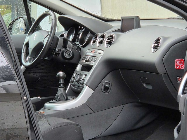 Peugeot - 2009 - 308 sw - 1.6 thp xt - 6-ktt-13 - afbeelding 18 van  26