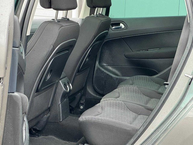 Peugeot - 2009 - 308 sw - 1.6 vti style - 97-jdn-8 - afbeelding 11 van  20