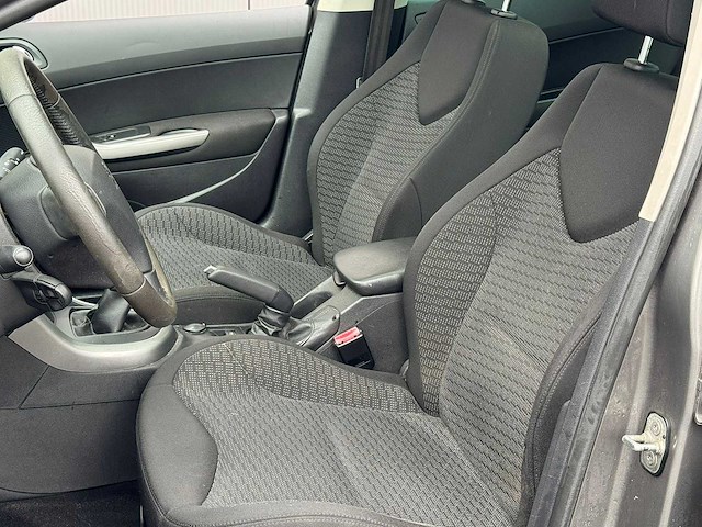 Peugeot - 2009 - 308 sw - 1.6 vti style - 97-jdn-8 - afbeelding 20 van  20
