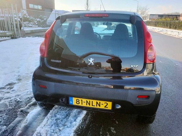 Peugeot - 2010 - 107 - 1.0-12v xs - 81-nln-2 - afbeelding 10 van  13