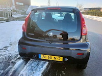Peugeot - 2010 - 107 - 1.0-12v xs - 81-nln-2 - afbeelding 10 van  13
