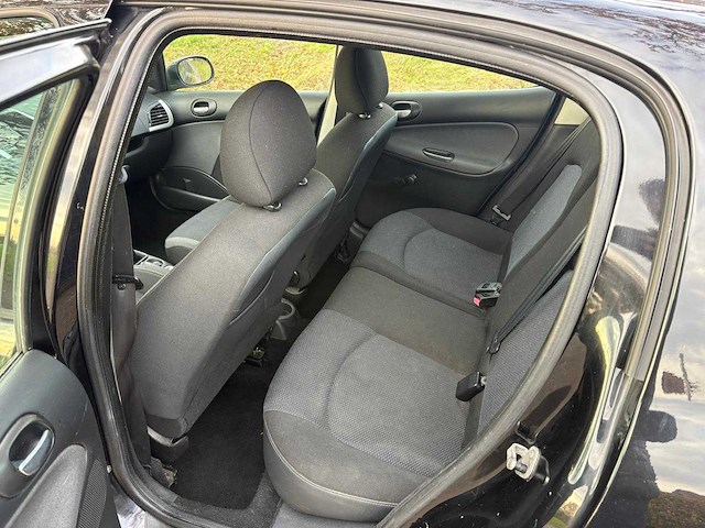 Peugeot - 2010 - 206 + - 1.4 xs - 96-kvv-6 - afbeelding 7 van  15