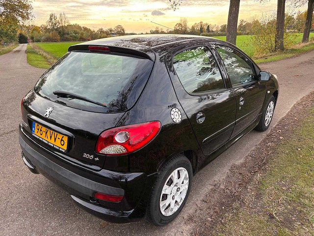 Peugeot - 2010 - 206 + - 1.4 xs - 96-kvv-6 - afbeelding 12 van  15