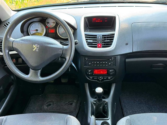 Peugeot - 2010 - 206 + - 1.4 xs - personenauto - afbeelding 2 van  13