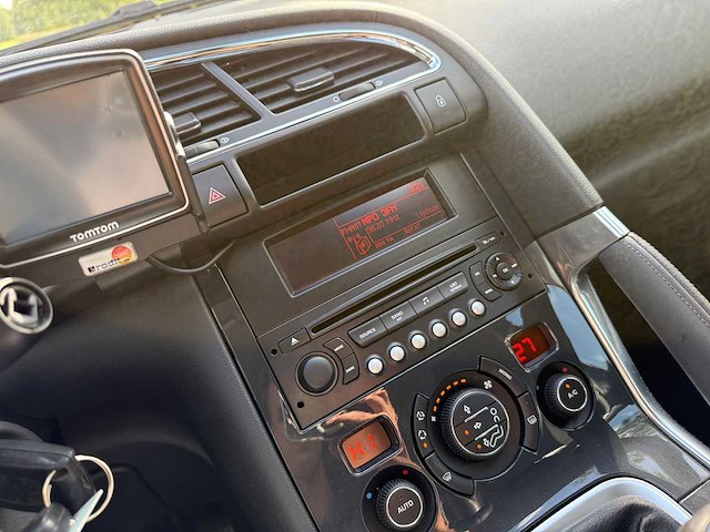 Peugeot - 2010 - 3008 - 1.6 vti st - 53-lgg-7 - afbeelding 9 van  11