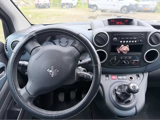 Peugeot - 2010 - partner tepee - 1.6 xr - - afbeelding 18 van  18