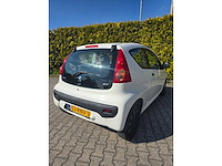 Peugeot - 2011 - 107 - 1.0-12v xr - personenauto 53rnv3 - afbeelding 5 van  19