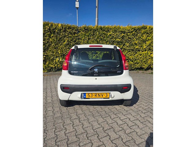 Peugeot - 2011 - 107 - 1.0-12v xr - personenauto 53rnv3 - afbeelding 19 van  19