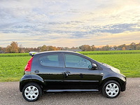 Peugeot - 2011 - 107 - 1.0-12v xs - 38-rbt-4 - afbeelding 5 van  10