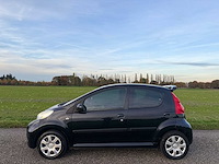 Peugeot - 2011 - 107 - 1.0-12v xs - 38-rbt-4 - afbeelding 9 van  10
