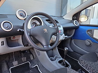 Peugeot - 2011 - 107 - 1.0 access accent - l-453-lg - afbeelding 2 van  22