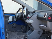 Peugeot - 2011 - 107 - 1.0 access accent - l-453-lg - afbeelding 14 van  22