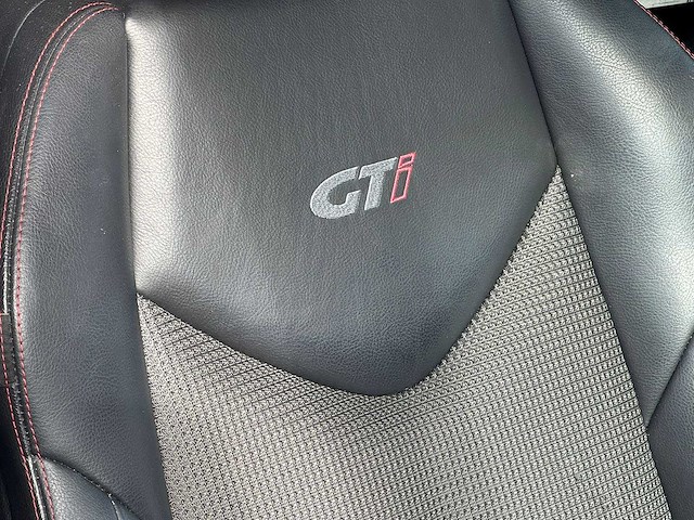 Peugeot - 2011 - 308 - 1.6 gti - 81-rtd-2 - afbeelding 2 van  12