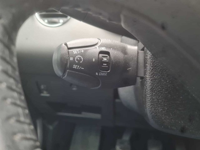 Peugeot - 2011 - 308 - 1.6 vti première - 14-skx-4 - afbeelding 4 van  19