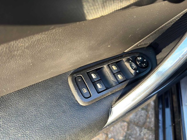 Peugeot - 2011 - 308 cc - 1.6 sport pack - l-648-kb - afbeelding 10 van  23