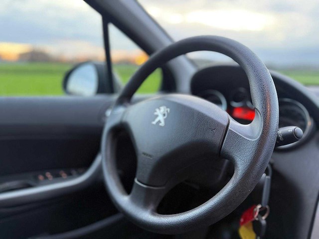 Peugeot - 2011 - 308 sw - 1.6 vti access - 95-spl-3 - afbeelding 2 van  6