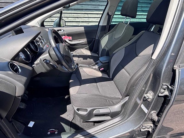 Peugeot - 2011 - 308 sw - 1.6 vti x-line - personenauto - afbeelding 18 van  21