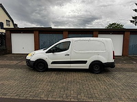 Peugeot - 2011 - partner - 122 1.6 hdi l2xt pr+ - personenauto - afbeelding 2 van  6