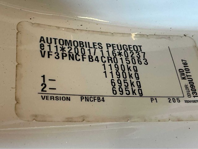 Peugeot - 2012 - 107 - 1.0 access accent - personenauto - afbeelding 4 van  12