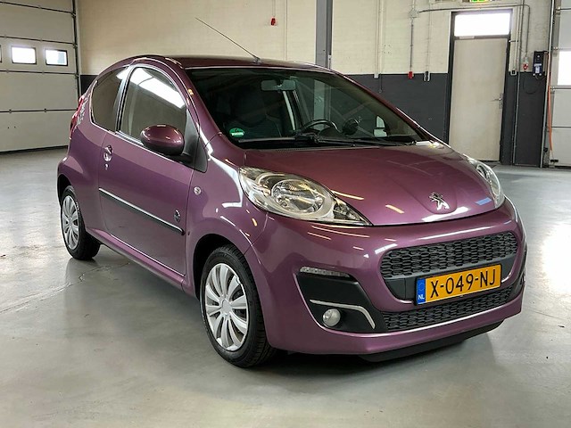 Peugeot - 2012 - 107 - 1.0 première - personenauto - afbeelding 4 van  6
