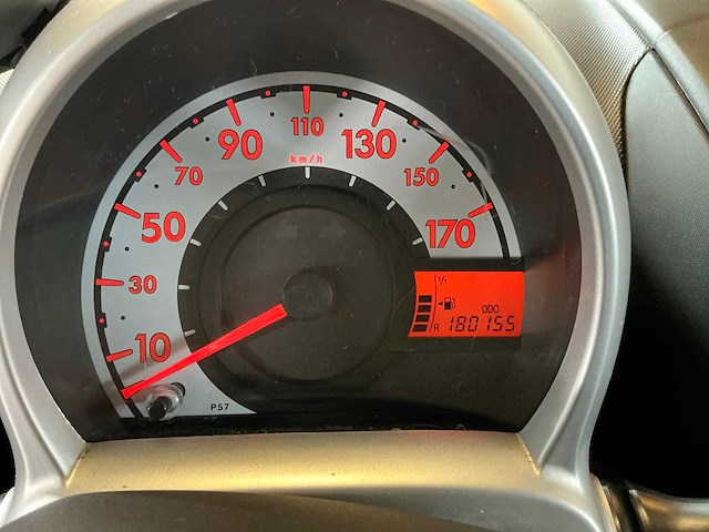 Peugeot - 2012 - 107 - 1.0 première - personenauto - afbeelding 6 van  6