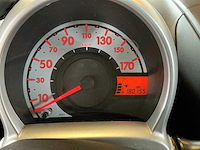 Peugeot - 2012 - 107 - 1.0 première - personenauto - afbeelding 6 van  6