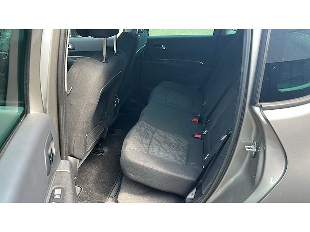 Peugeot - 2012 - 3008 - 1.6 vti active - 52-svn-7 - afbeelding 16 van  17