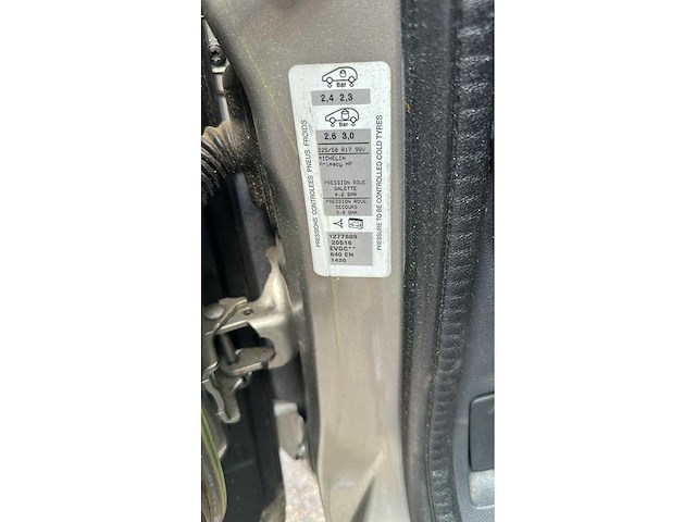 Peugeot - 2012 - 3008 - 1.6 vti active - 52-svn-7 - afbeelding 8 van  17