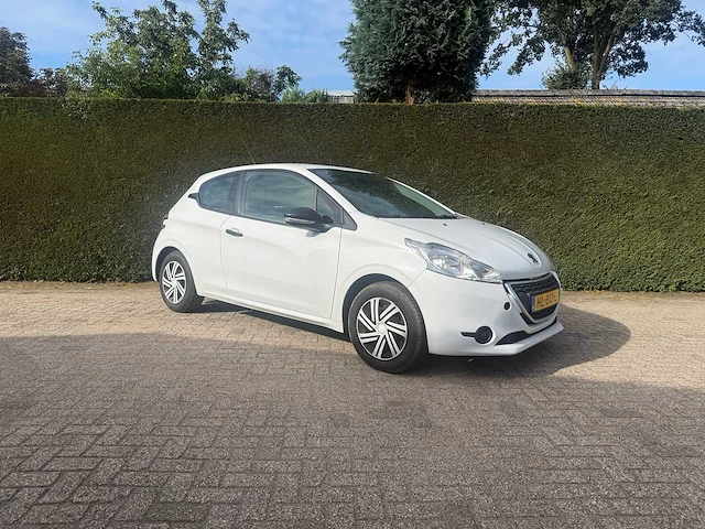 Peugeot - 2013 - 208 - 1.0 vti access - personenauto - afbeelding 8 van  13