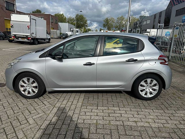 Peugeot - 2013 - 208 - 1.0 vti access - personenauto - afbeelding 12 van  20
