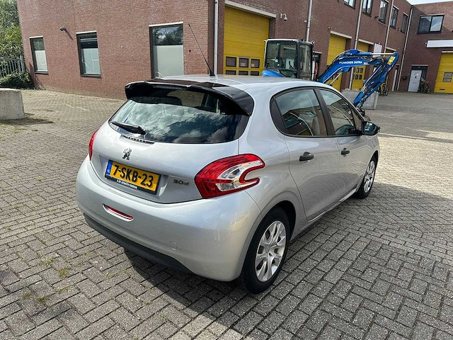 Peugeot - 2013 - 208 - 1.0 vti access - personenauto - afbeelding 16 van  20