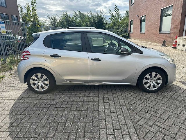 Peugeot - 2013 - 208 - 1.0 vti access - personenauto - afbeelding 17 van  20