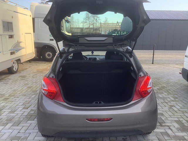 Peugeot - 2013 - 208 - 1.0 vti active - personenauto - afbeelding 3 van  12