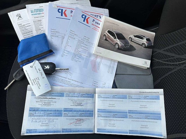 Peugeot - 2013 - 208 - 1.2 vti envy - personenauto - afbeelding 10 van  18