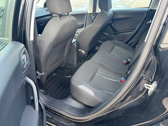 Peugeot - 2013 - 208 - 1.2 vti envy - personenauto - afbeelding 4 van  18