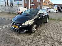 Peugeot - 2013 - 208 - 1.2 vti envy - personenauto