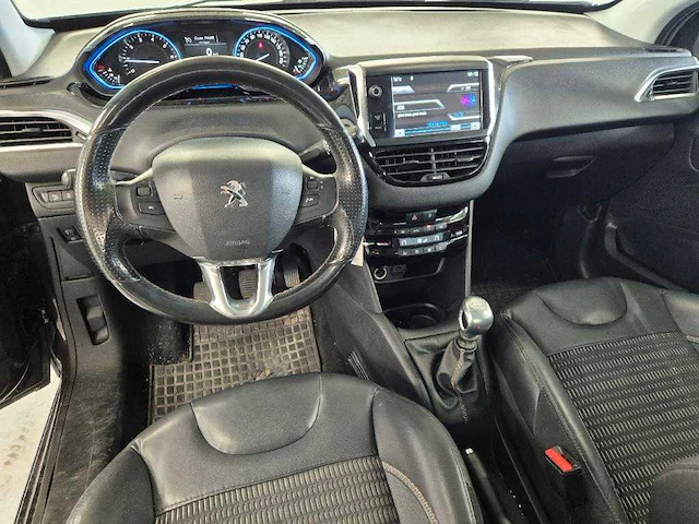Peugeot - 2013 - 208 - 1.6 thp xy - personenauto - afbeelding 17 van  18