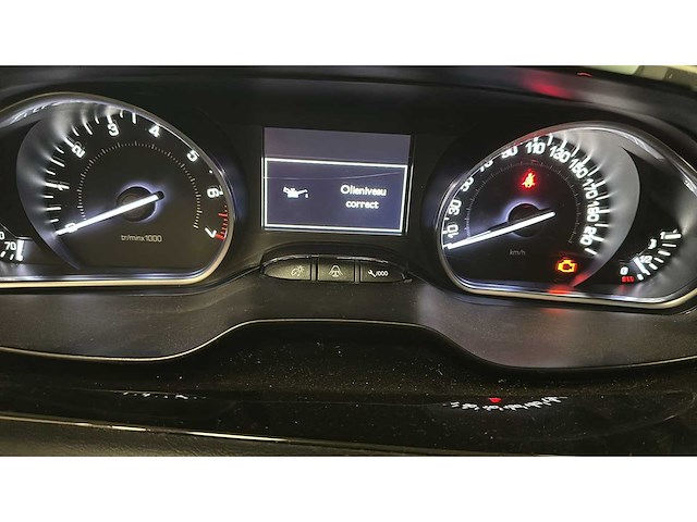 Peugeot - 2013 - 208 - 1.6 vti allure - 4-svg-43 - afbeelding 11 van  12