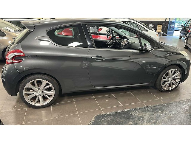 Peugeot - 2013 - 208 - 1.6 vti allure - 4-svg-43 - afbeelding 5 van  12