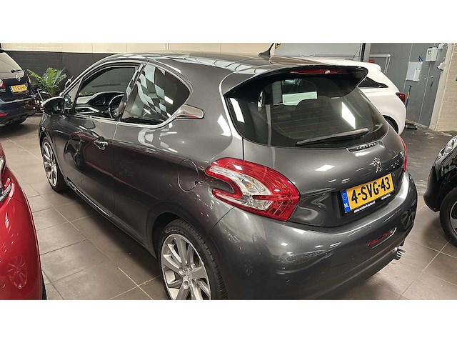 Peugeot - 2013 - 208 - 1.6 vti allure - 4-svg-43 - afbeelding 8 van  12