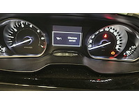 Peugeot - 2013 - 208 - 1.6 vti allure - 4-svg-43 - afbeelding 11 van  12