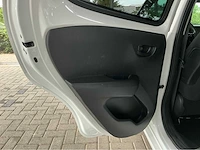 Peugeot - 2014 - 108 - 1.0 e-vti active - personenauto - afbeelding 17 van  31