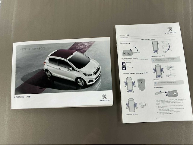 Peugeot - 2014 - 108 - 1.0 e-vti active - personenauto - afbeelding 25 van  31