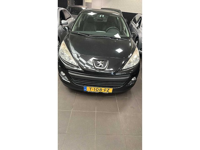 Peugeot - 2014 - 207 - 1.4 access lite - t-108-fz - afbeelding 1 van  13