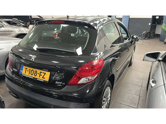 Peugeot - 2014 - 207 - 1.4 access lite - t-108-fz - afbeelding 7 van  13