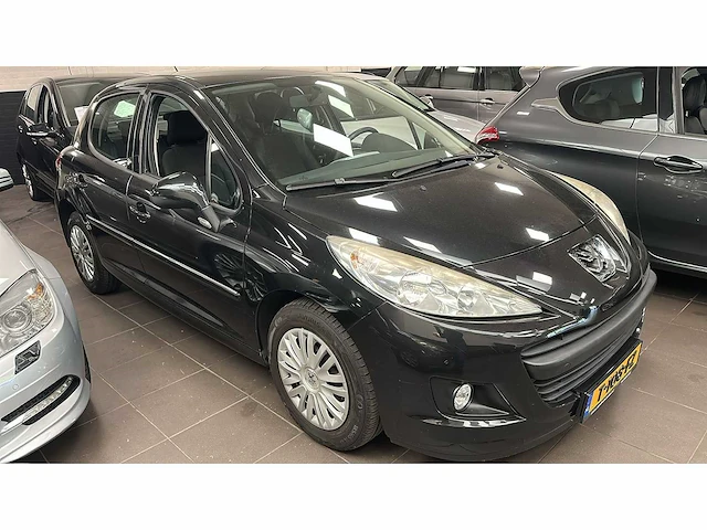 Peugeot - 2014 - 207 - 1.4 access lite - t-108-fz - afbeelding 9 van  13