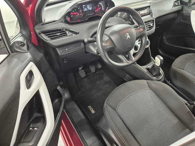 Peugeot - 2014 - 208 - 1.0 vti like - personenauto - afbeelding 11 van  13