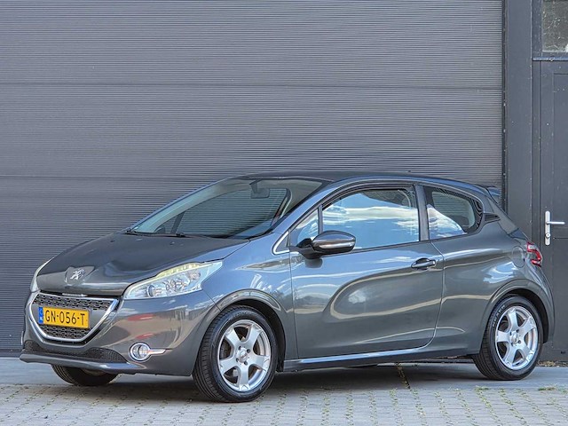 Peugeot - 2014 - 208 - 1.2 vti access - gn-056-t - personenauto - afbeelding 1 van  18